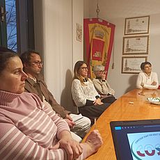 Foto Internal staff training