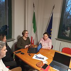 Foto Internal staff training