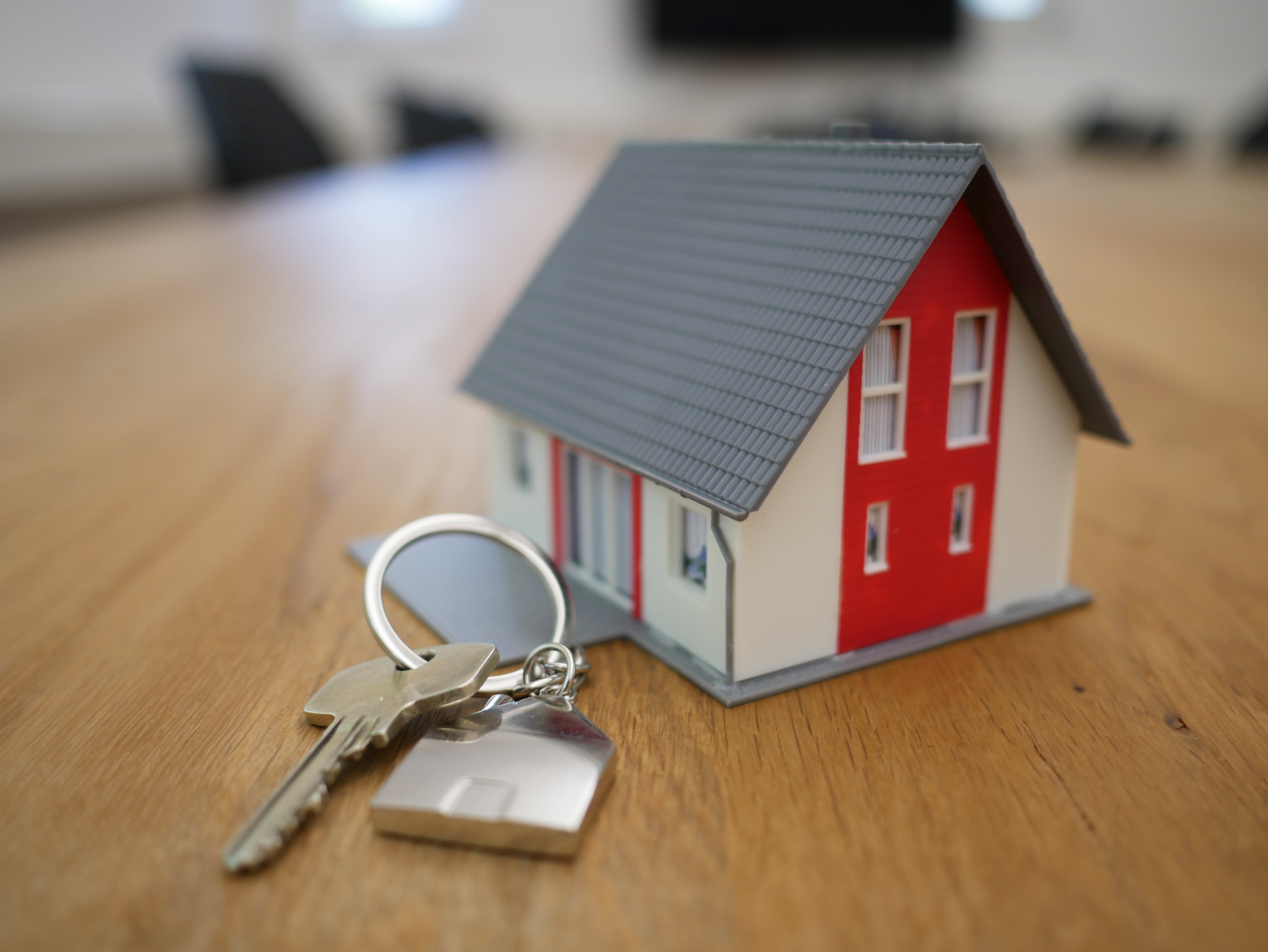 Foto di casa e chiavi di casa